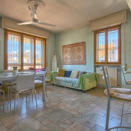 Altido Bright And Cozy Flat With Terrace Apartamento